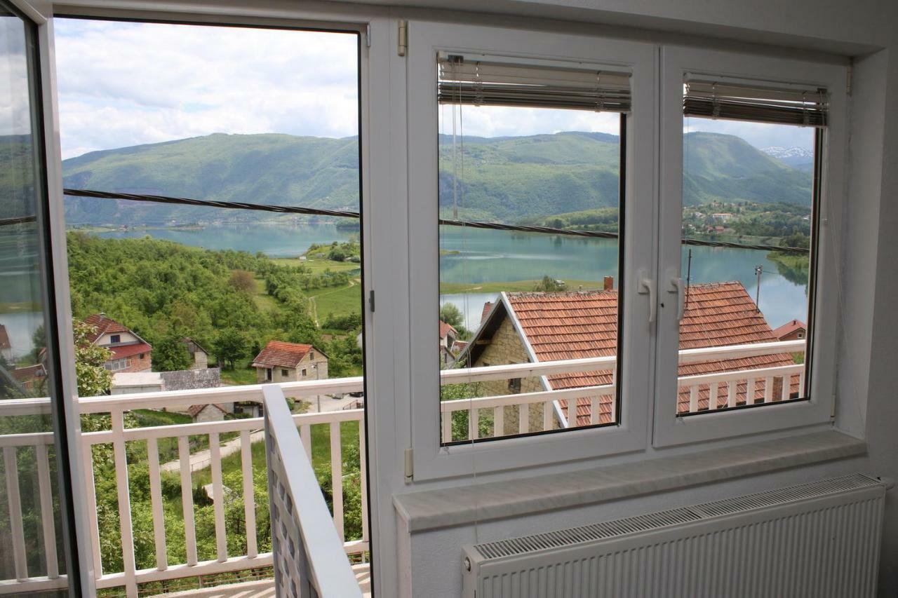 Apartman Malekin Apartment Prozor Luaran gambar